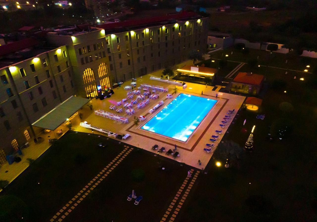 Bisila Palace Malabo Buitenkant foto